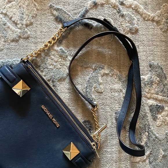 Michael Kors Karla East West Navy Saffiano
Leather Crossbody - Picture 5 of 5